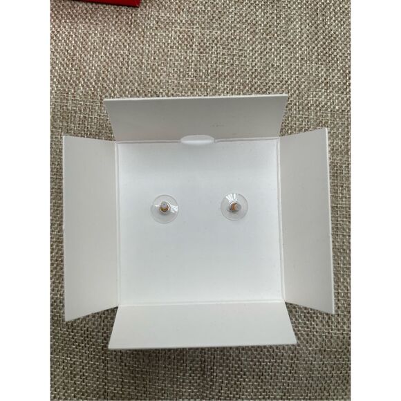 New Betsy Johnson Flamingo Santa Earrings 3D Read - Picture 4 of 5